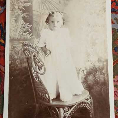 Child Cabinet Card