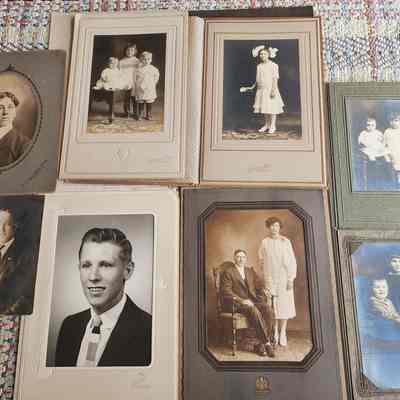 Photograph Group, all Gardner Photography, Unknown Persons, Unmarked