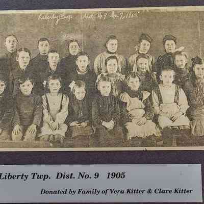 Liberty Center Twp. District 9 1905 Class Photo