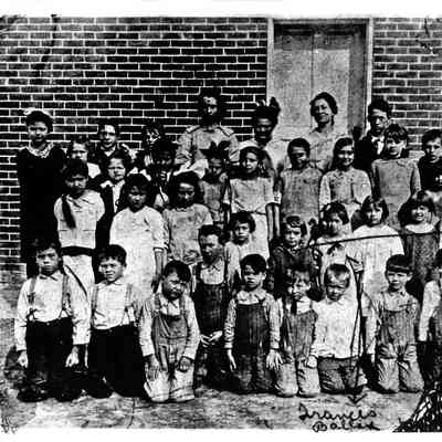 Photo of Pupils Attending the Reed School Located at Roads V & 8 Near Liberty Center