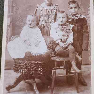 1895 Chatherine, George, Heimonde, William Elchinger, Joe & Anne (Schuller) Elchinger, Parents, Carbinet Card Photo
