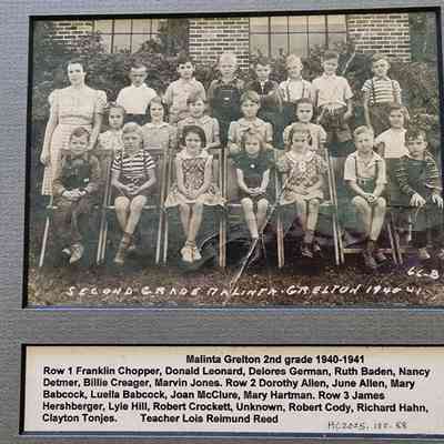 1940-41 Mallinta Grelton 2nd Grade Class Photo