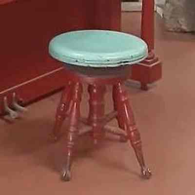 stool for piano