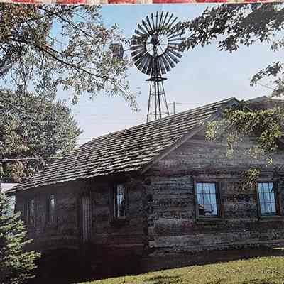 80's Postcard, Phtographer Mary Jo Cunningham, Hartman Log Cabin