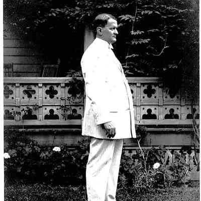 Photo of Unidentified Man in the Mohler/Follett Family