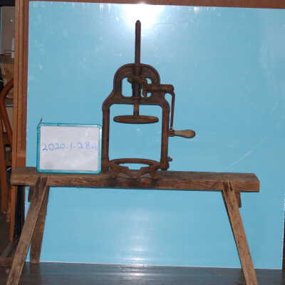 lard press with bench