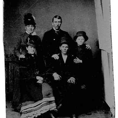 Tintype Photo of Unidentified Family in the Mohler/Follett Family.
