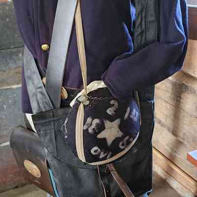 Civil War Uniform, Blouse, Hat, Shoes, Mail bag, Pouch, Canteen Scabbard
