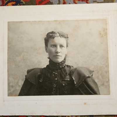 Woman, Younge, Toronto Cabinet Card