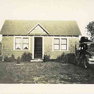 Four Photos of Unidentified Family and Their Home in the Mohler/Follett family