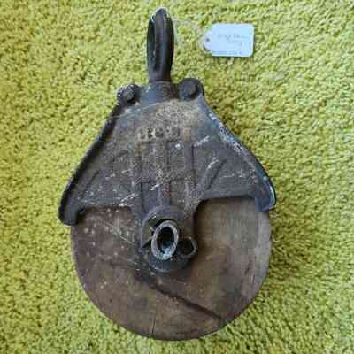 Wood Barn Pulley