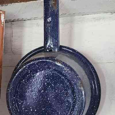 Graniteware Pan