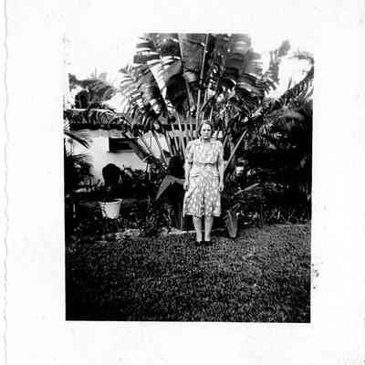 Photo of Unidentified Woman in the Mohler/Follett Family