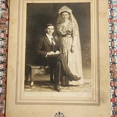 Gardner Photo, Fred Meyer, Parents of Amelia