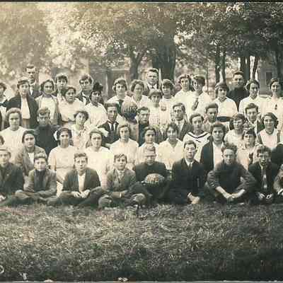 1915-16 Liberty Center High School Enrollment