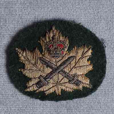 1990's Canadian Forces Cadet Instructor's Cadre (Army) beret badge