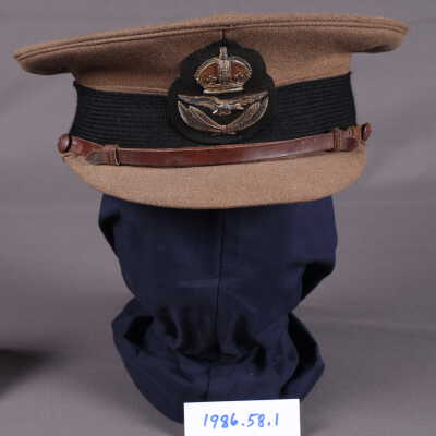 Cap, Service