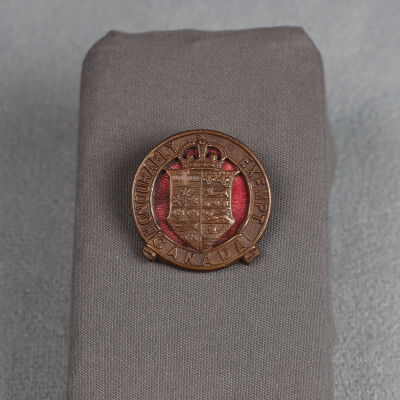 Badge, Military