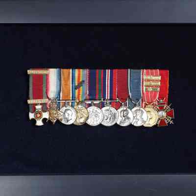 1939-1945 War Medal (miniature).