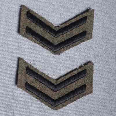 1940's Canadian Army service stripes badge.