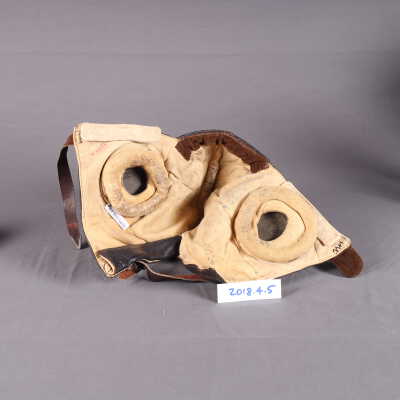 RAF Type "B" flying helmet Inside