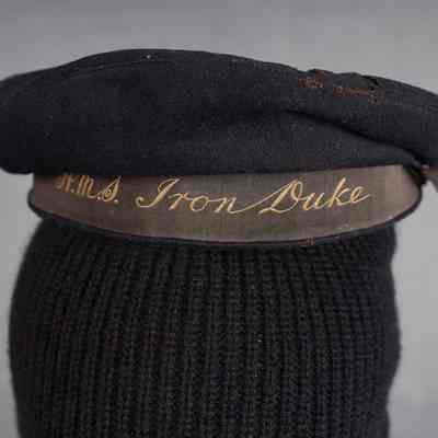 1914-1918 Royal Navy HMS Iron Duke seaman's cap w/tally