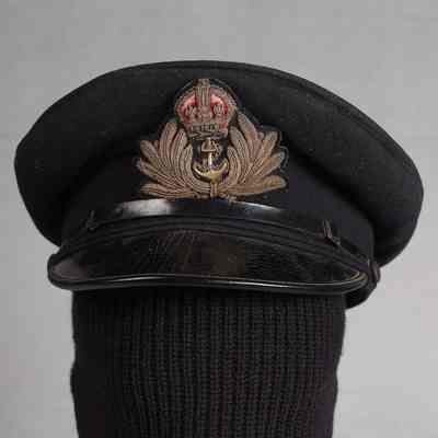 1939-1945 Royal Canadian Navy Officer's service dress cap.