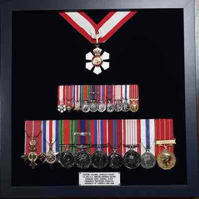 1939-1945 War Medal (miniature).