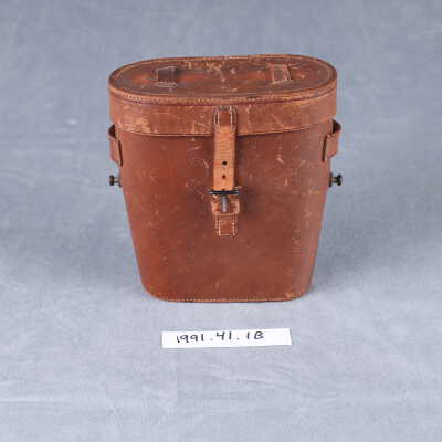 1899-1902 British Army officers' binoculars case.