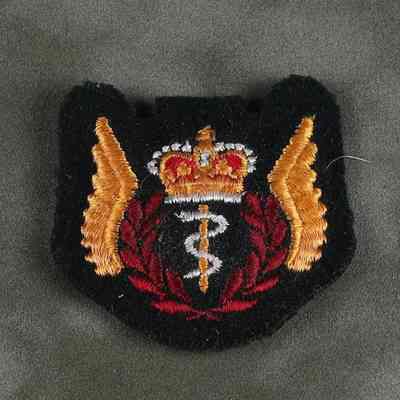 1968-1970 Canadian Forces Flight-Surgeon's wing qualification badge.