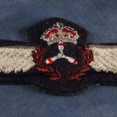 1947-1953 Royal Canadian Air Force Flight Engineer's wing qualification badge.