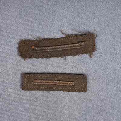 1939-1945 Canadian Army Officer's Wound Stripe (Cloth Type)