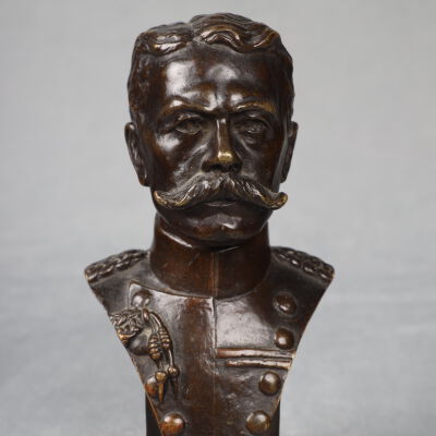 1914 Elkington and Company bronze bust "Field-Marshal Earl Kitchener of Khartoum"
