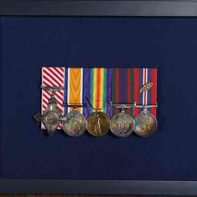 1939-1945 War Medal, w/Mention in Despatches oak leaf.