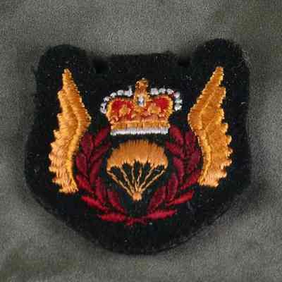 1968-1970 Canadian Forces Para-rescue wing qualification badge.