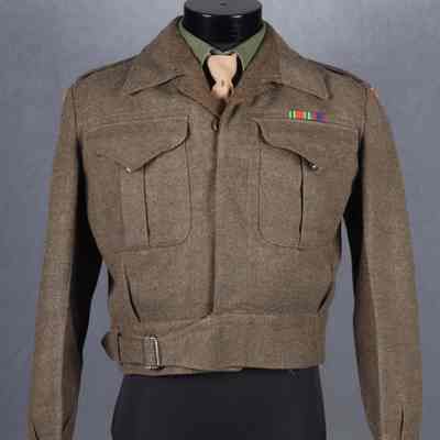 1944 Toronto Scottish Captain's battledress jacket "C.L.Gundy"