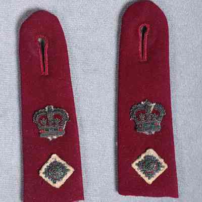 1960s Royal Canadian Army Medical Corps mess dress jacket shoulder strap