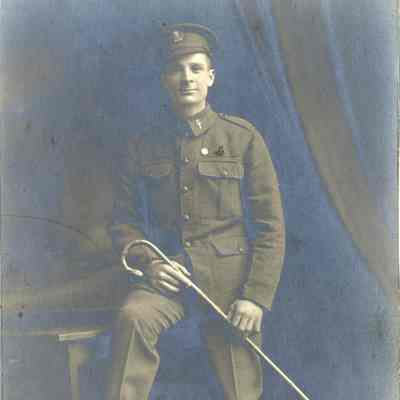 Photograph "Studio portrait of George Frederick Babbage #487511, 1st battalion CEF."