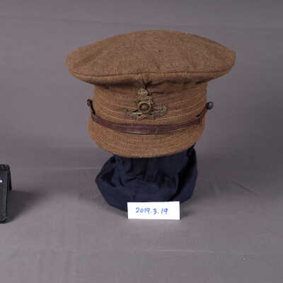 Cap, Service