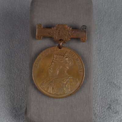 1909-1910 London County Council King Edward VII Medal.