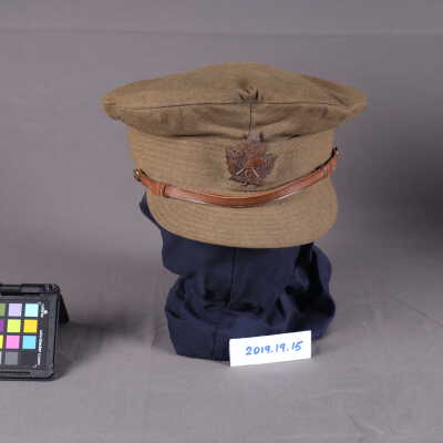 1918 4th Canadian Machine Gun Battery officer's cap w/badge