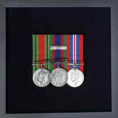 1939-1945 Canadian Volunteer Service Medal w/overseas bar
