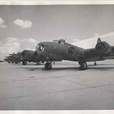 B-17 Photos - Tulsa Modification Center (15)