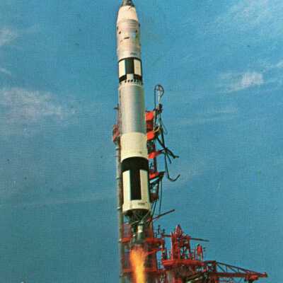 Space and Aircraft Postcards (3)