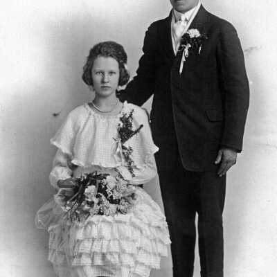 Photograph- Sellwood Bride and Groom