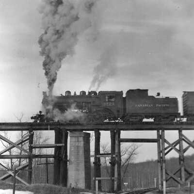 Photograph, CPR Locomotive 3722.