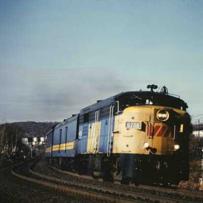 Photograph, VIA Rail Engine 6785.