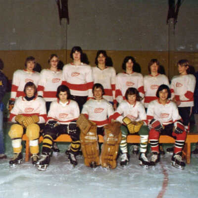 Photograph, 1975-1976 Capreol Red Wings.