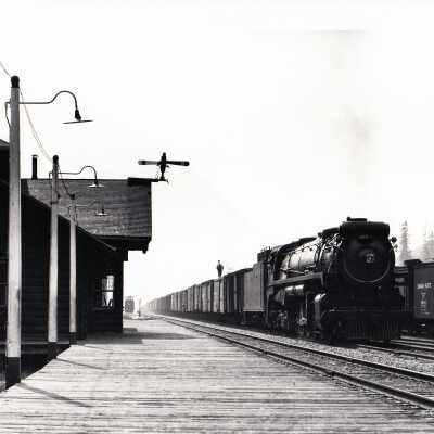 Photograph: "CNR Engine no. 5918."