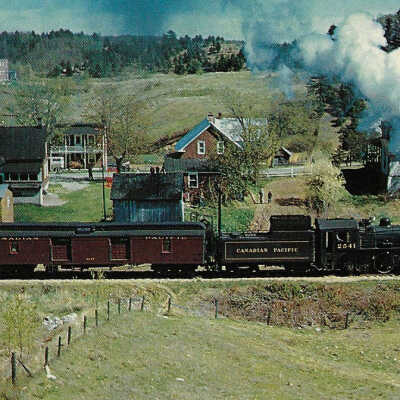 Canadian Pacific Railway Postcard showing Steam Engine 2541 traveling through St. Gabriel de Brandon QC, 1957